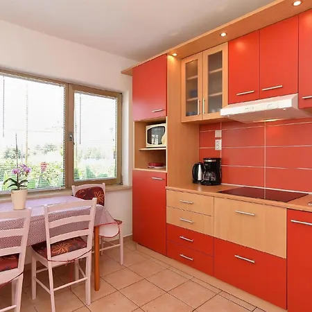 Apartment Fuer 4 Personen Ca 40 Qm In Fazana-surida, Istrien Istrische Riviera *