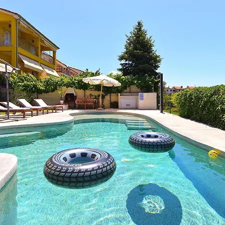 Apartment Fuer 4 Personen Ca 40 Qm In Fazana-surida, Istrien Istrische Riviera *