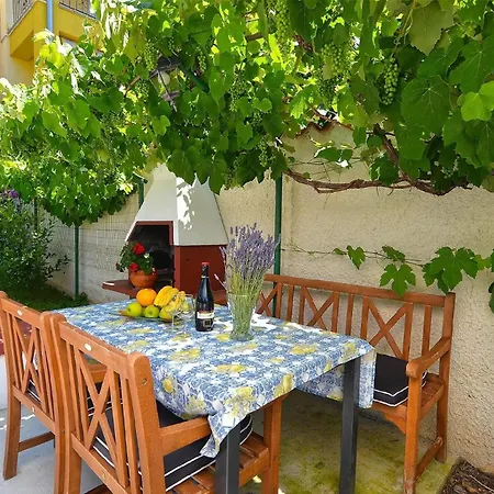 Apartment Fuer 4 Personen Ca 40 Qm In Fazana-surida, Istrien Istrische Riviera Valbandon